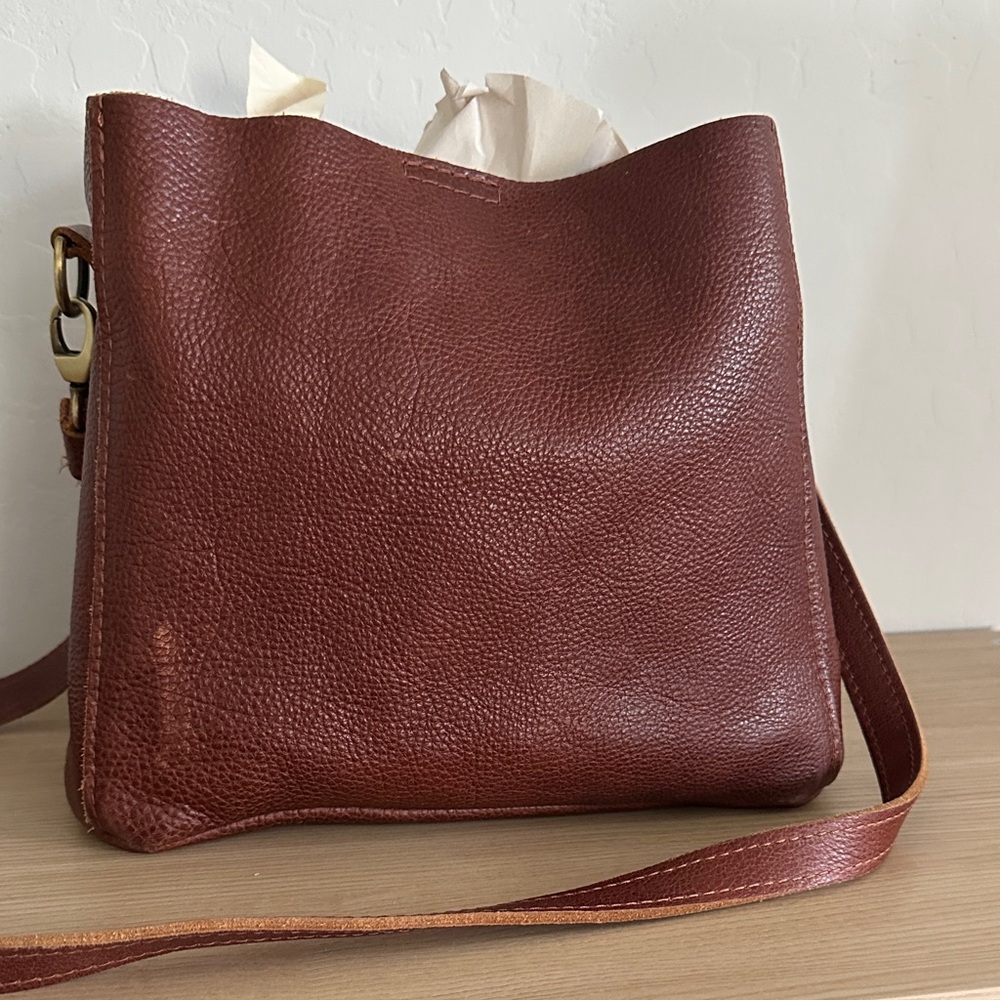 Portland Leather Butterfly Bucket Bag Nutmeg